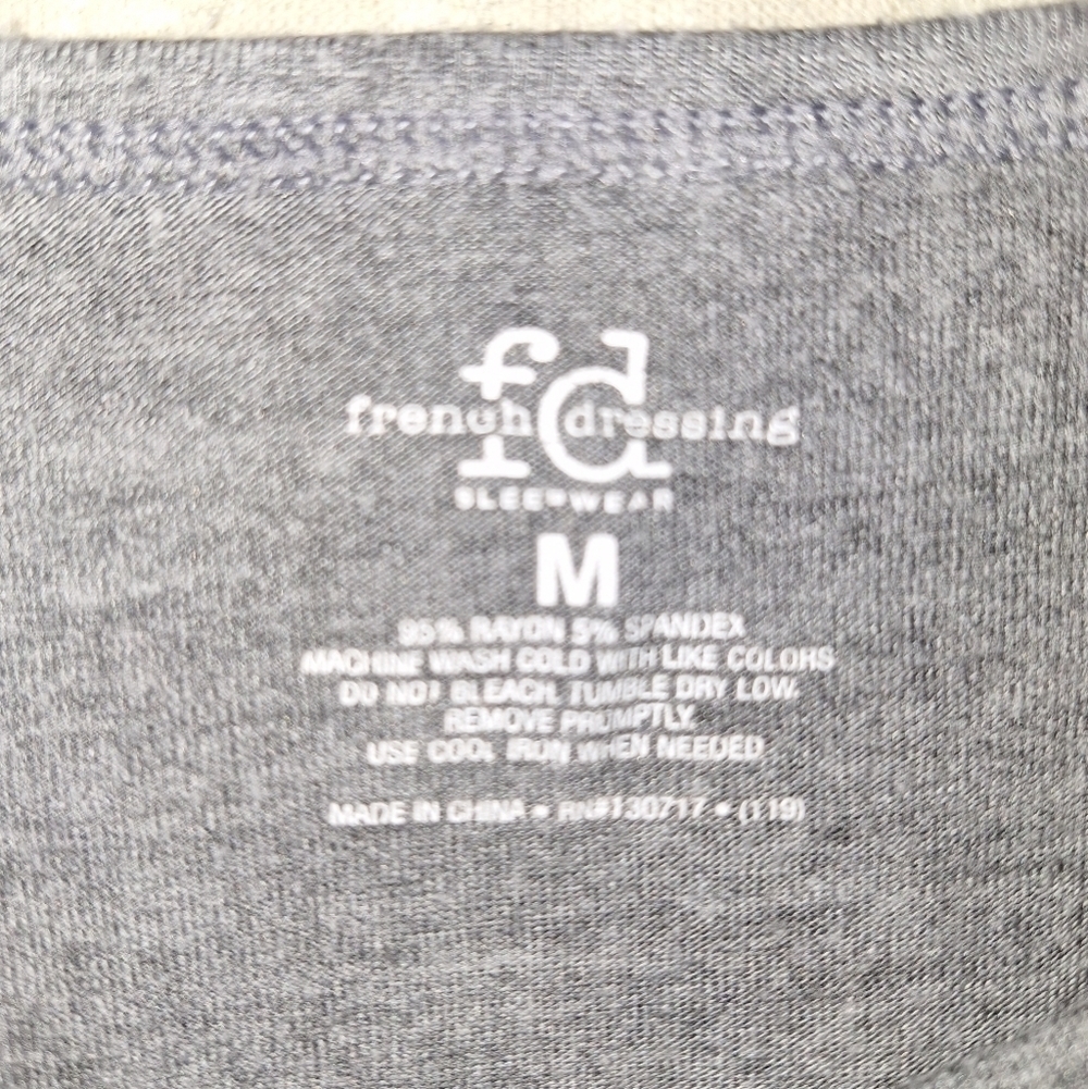 A French Dressing medium cold shoulder tunic top. Grey color. EUC. - Picture 2 of 3